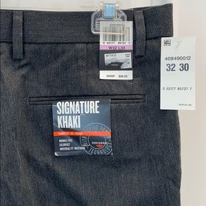 Dockers Men’s Signature Khaki Pants